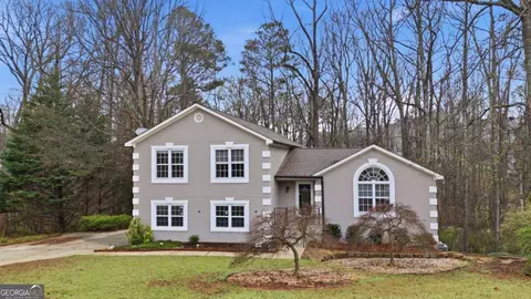 1543 Glencrest Trl, Lawrenceville, GA 30043