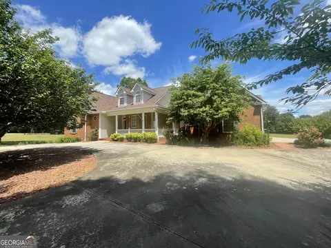 1545 Sam Bell Rd, Clarkesville, GA 30523