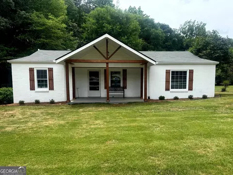892 Athens St, Jefferson, GA 30549