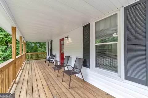 Exterior - 337 State St, Commerce, GA 30529 photo 6 of 7