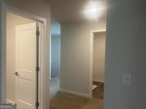 Entry Way - 302 Glenhaven Dr, Lagrange, GA 30241 photo 4 of 5
