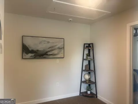 Entry Way - 302 Glenhaven Dr, Lagrange, GA 30241 photo 5 of 5