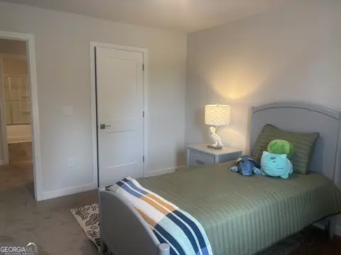 Bedroom - 302 Glenhaven Dr, Lagrange, GA 30241 photo 7 of 9