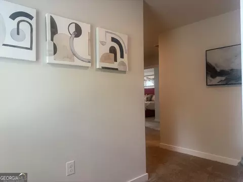 Entry Way - 302 Glenhaven Dr, Lagrange, GA 30241 photo 2 of 5