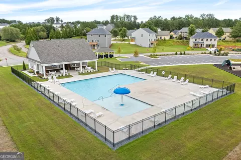Exterior - 503 Headwater Ct, Lagrange, GA 30241 photo 2 of 3