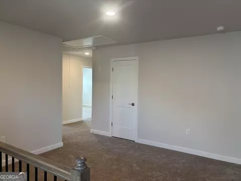 Entry Way - 503 Headwater Ct, Lagrange, GA 30241 photo 2 of 4