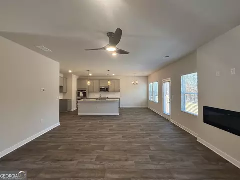 Living - 503 Headwater Ct, Lagrange, GA 30241 photo 1 of 3