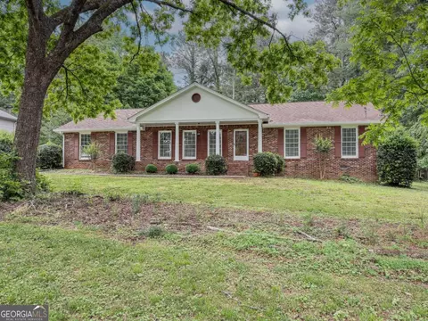 2764 Amberly Way, Snellville, GA 30078