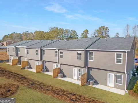 Exterior - 124 Meadowview Dr, Temple, GA 30179 photo 2 of 3