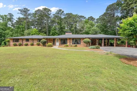 4671 Dogwood Dr, Acworth, GA 30101