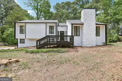 5497 Gibson Dr, Acworth, GA 30102