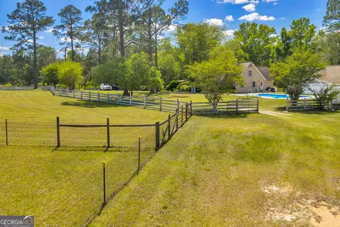 Exterior - 87 Georgia Ave, Adrian, GA 31002 photo 12 of 20
