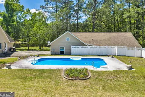 Exterior - 87 Georgia Ave, Adrian, GA 31002 photo 7 of 20