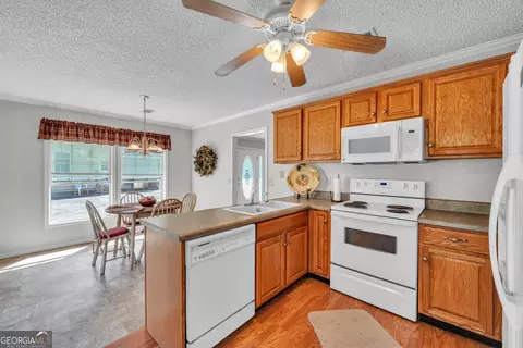 Kitchen - 87 Georgia Ave, Adrian, GA 31002 photo 1 of 2
