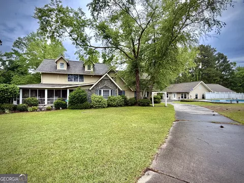 Exterior - 87 Georgia Ave, Adrian, GA 31002 photo 2 of 20
