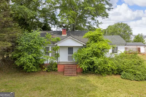 1775 Bowersville St, Royston, GA 30662