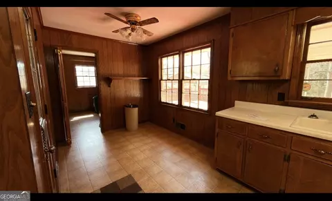 Entry Way - 5 Ridge Dr, Hampton, GA 30228 photo 4 of 6