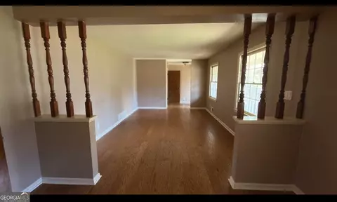 Living - 5 Ridge Dr, Hampton, GA 30228 photo 2 of 6