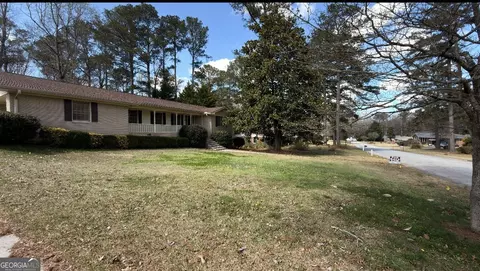Exterior - 5 Ridge Dr, Hampton, GA 30228 photo 2 of 7