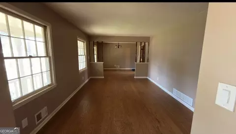 Living - 5 Ridge Dr, Hampton, GA 30228 photo 3 of 6