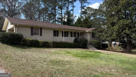 5 Ridge Dr, Hampton, GA 30228