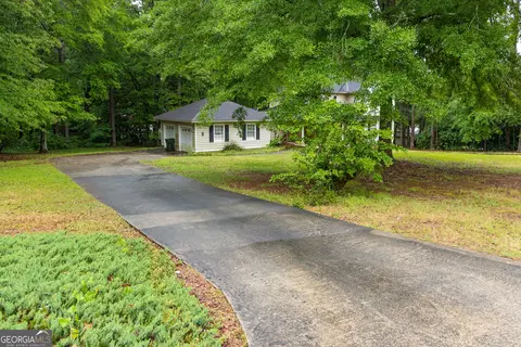 Exterior - 124 David Dr, Thomaston, GA 30286 photo 6 of 13