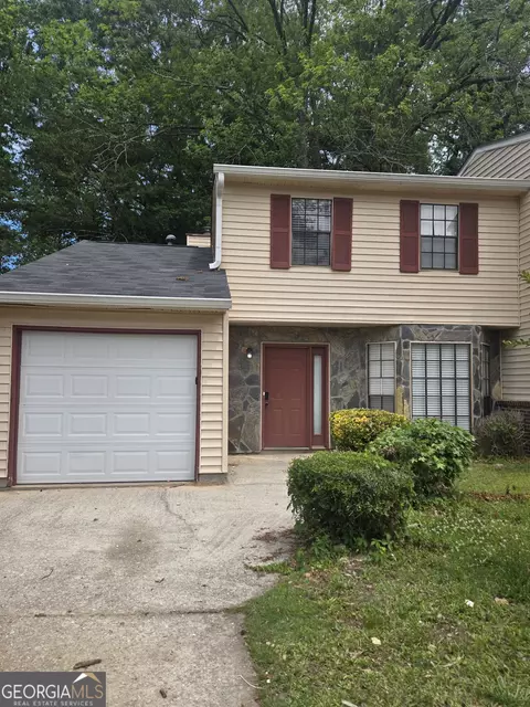 1004 Pine Tree Trl, Atlanta, GA 30349