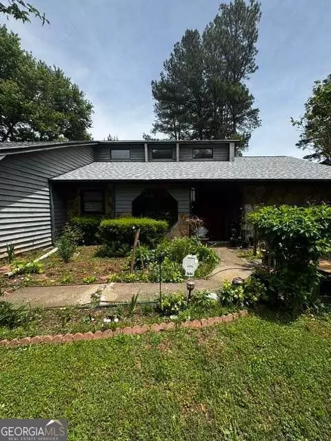 1604 Golf Link Dr, Stone Mountain, GA 30088