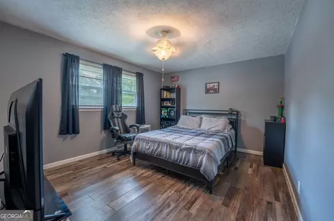 Bedroom - 84 Lovell Cir, Toccoa, GA 30577 photo 3 of 6