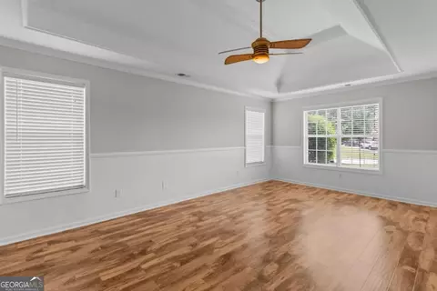 Living - 105 Grayview Ct, Grayson, GA 30017 photo 4 of 5