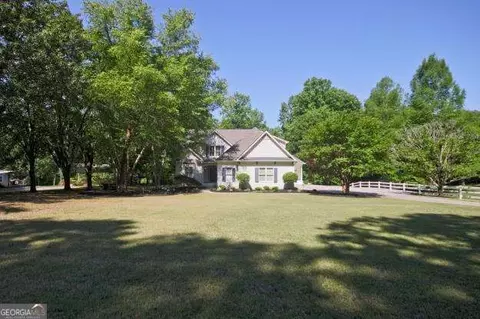 1692 N Hadaway Rd NW, Kennesaw, GA 30152