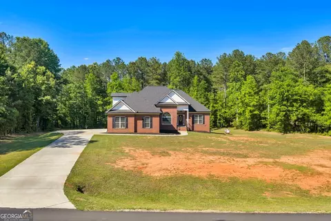 2594 Lassiter Rd, Forsyth, GA 31029