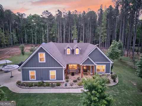 31 Ozark Woods Dr, Newnan, GA 30263