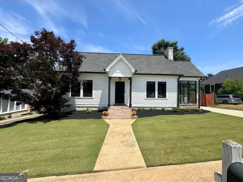 21 Buchanan St, Newnan, GA 30263