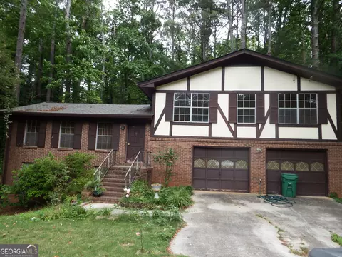 5122 Martindale Ln, Stone Mountain, GA 30088