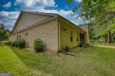 Exterior - 9120 Leverett Cir, Covington, GA 30014 photo 5 of 6