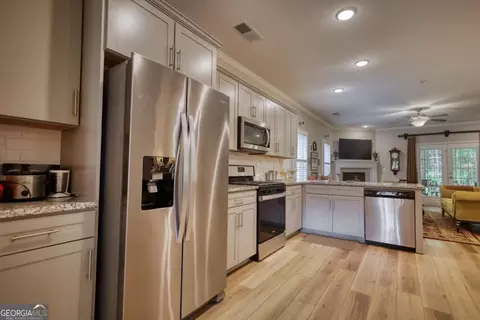 Kitchen - 9120 Leverett Cir, Covington, GA 30014 photo 2 of 3