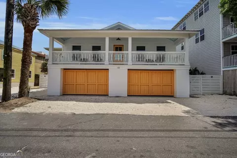 15 Izlar Ave, Tybee Island, GA 31328
