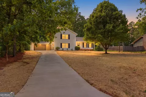 54 Stonewood Frst, Toccoa, GA 30577