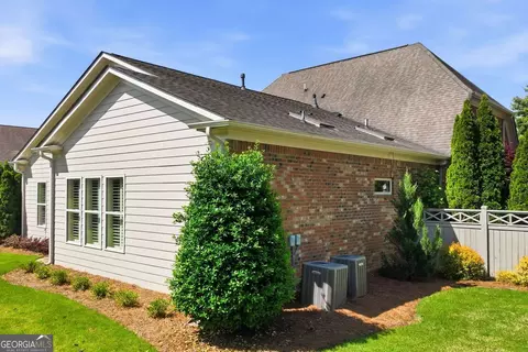 Exterior - 318 Lakeside Trce, Canton, GA 30115 photo 5 of 7