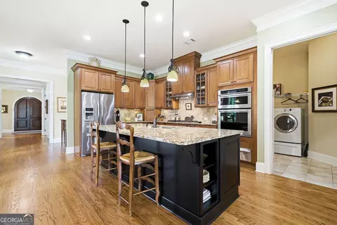 Kitchen - 318 Lakeside Trce, Canton, GA 30115 photo 3 of 6