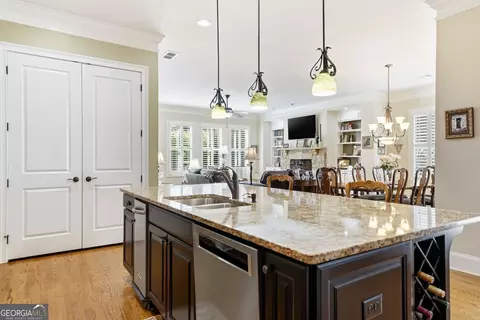 Kitchen - 318 Lakeside Trce, Canton, GA 30115 photo 6 of 6