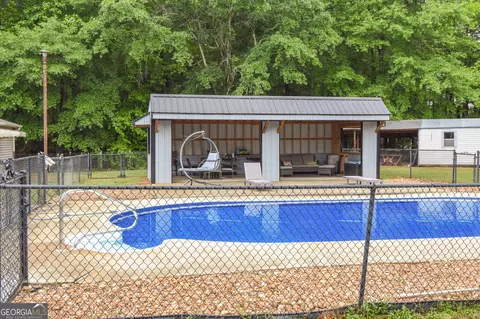 Exterior - 1579 Van Buren Rd, Barnesville, GA 30204 photo 12 of 28