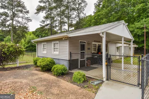 Exterior - 1579 Van Buren Rd, Barnesville, GA 30204 photo 8 of 28