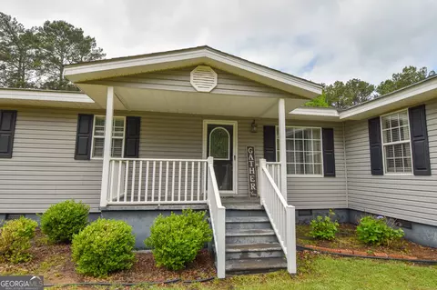 Exterior - 1579 Van Buren Rd, Barnesville, GA 30204 photo 2 of 28