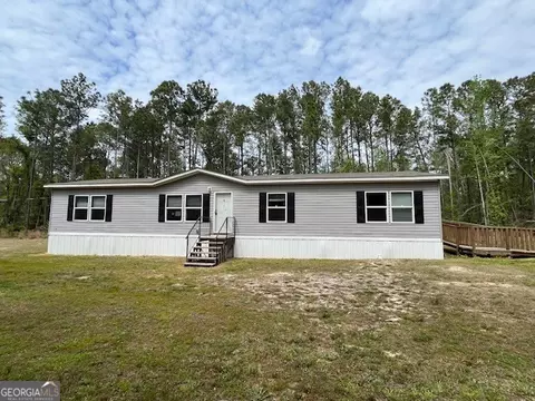 26 Ebenezer Church Rd, Swainsboro, GA 30401