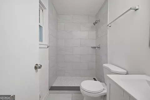 Bath - 2082 Lenoa Ln, Austell, GA 30106 photo 5 of 5