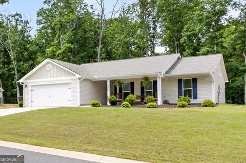 Exterior - 202 Rolling Woods Ln, Hull, GA 30646 photo 2 of 7