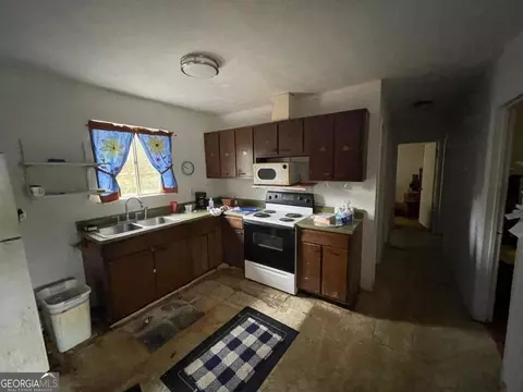 6216 Fieldcrest Dr, Morrow, GA 30260 photo 4