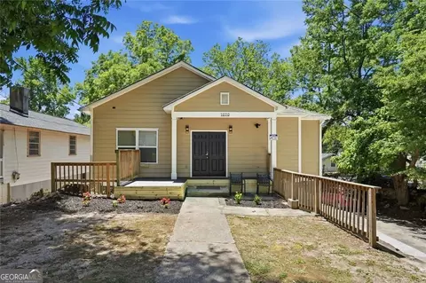 1070 Mayson Turner Rd NW, Atlanta, GA 30314